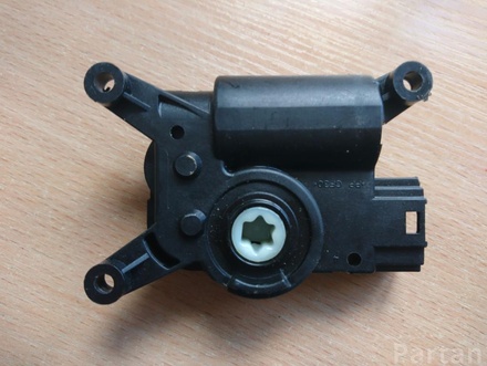 SKODA 5Q0 907 511 K / 5Q0907511K OCTAVIA III (5E3) 2013 Adjustment motor for regulating flap