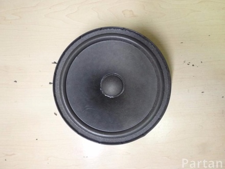 VW 1K0 035 454 M / 1K0035454M GOLF VI (5K1) 2010 Subwoofer