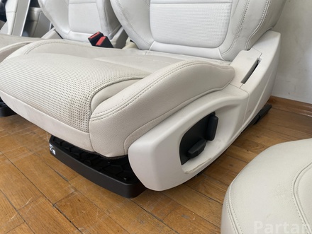 JAGUAR I-PACE 2019 Set of seats Door trim panel Armrest 
