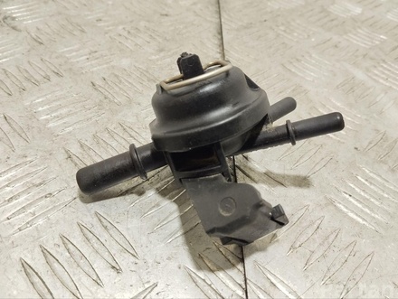 PORSCHE 7P5121079 CAYENNE (92A) 2011 Solenoid Valve