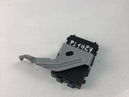 TOYOTA 89100-52030 / 8910052030 YARIS (_P13_) 2013 Diagnosis interface for data bus (gateway)