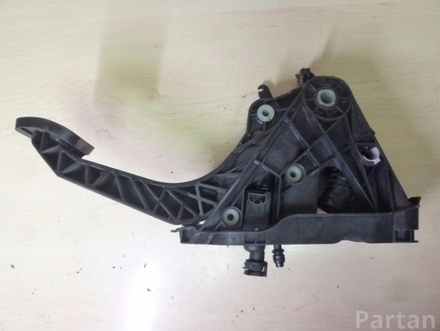 VW 5Q2 721 059 CS / 5Q2721059CS GOLF VII (5G1, BQ1, BE1, BE2) 2013 Clutch Pedal