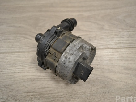 MERCEDES-BENZ A0005003000, AMG, A2C91077600, 16T105, 16T1050187 C-CLASS (W205) 2018 Water Pump