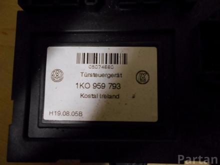 VW 1K0 959 793 / 1K0959793 CADDY III Box (2KA, 2KH, 2CA, 2CH) 2006 Control unit for door