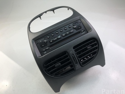 PEUGEOT 96565718XT 206 CC (2D) 2000 Center console