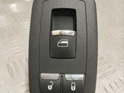 MASERATI 670025405 LEVANTE 2019 Switch for electric windows