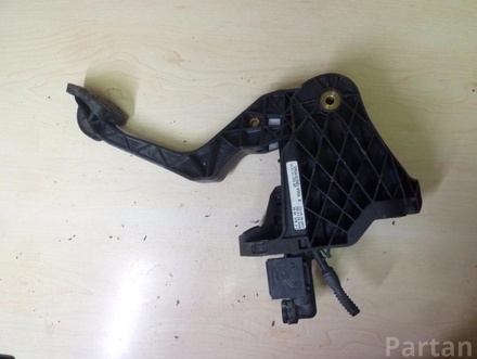 VW 3C2 721 059 AF / 3C2721059AF GOLF VI (5K1) 2009 Clutch Pedal