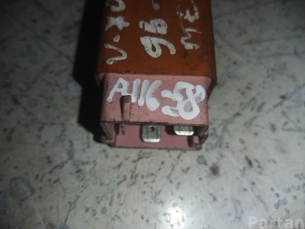 VOLVO 9148300 V70 I (LV) 1999 Relays