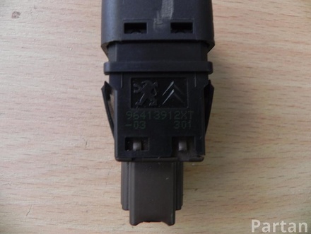 CITROËN 96413912XT C4 Picasso I (UD_) 2011 Key switch for deactivating airbag