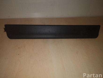 VOLVO 31306758 V60 2011 Door Sill Trim Right Rear