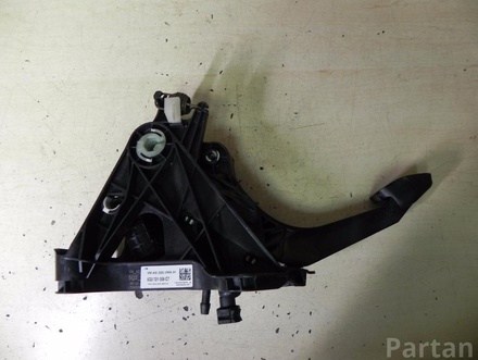 AUDI 5Q2 721 059 CT / 5Q2721059CT A3 (8V1, 8VK) 2013 Clutch Pedal