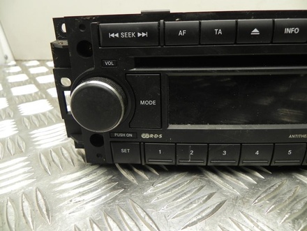 JEEP P05064067AE GRAND CHEROKEE III (WH, WK) 2006 Radio z odtwarzaczem CD