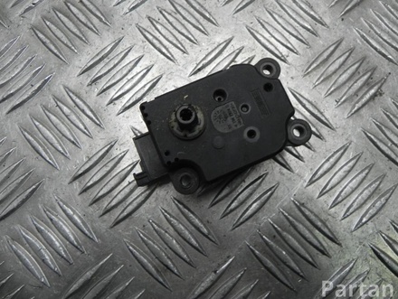 MERCEDES-BENZ A 203 820 10 42 / A2038201042 C-CLASS (W203) 2004 Adjustment motor for regulating flap