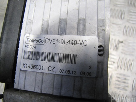 FORD CV61-9L440-VC BV61-8C607-SB / CV619L440VCBV618C607SB FOCUS III Box Body / Hatchback 2013 Intercooler