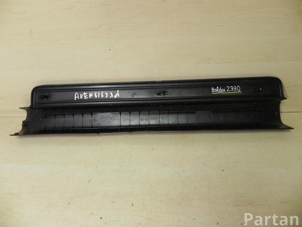 TOYOTA 67913-05050 / 6791305050 AVENSIS Estate (_T25_) 2007  scuff plate - sill panel Right Front