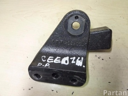 KIA CEE'D (JD) 2013 Bracket