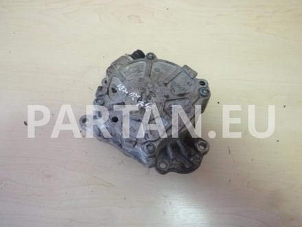 AUDI 03L 145 100 / 03L145100 A4 (8K2, B8) 2010 Vacuum Pump