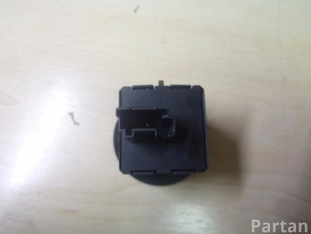 OPEL 13268602 INSIGNIA A (G09) 2011 Key switch for deactivating airbag