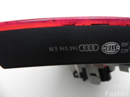 AUDI 8E5 945 094 / 8E5945094 A4 (8EC, B7) 2005 Taillight Right