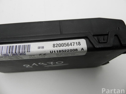 DACIA 8200564718 SANDERO 2009 control unit